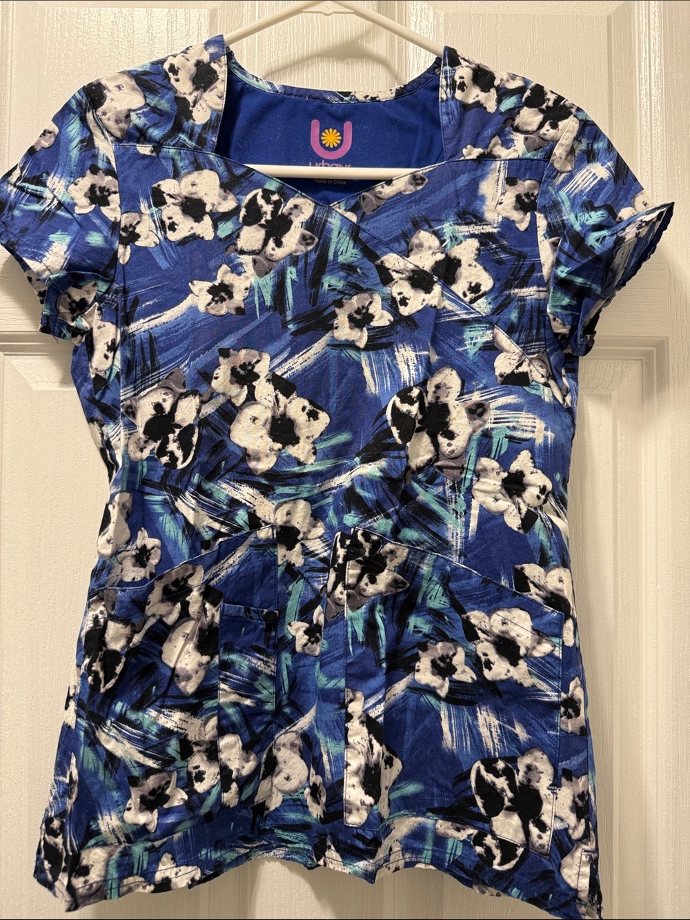 Urbane Royal Blue Floral Short Sleeve V-Neck Top